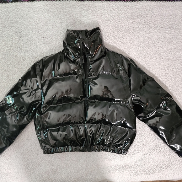 Pretty Little Thing Black Vinyl Puffer Coat - Picture 11 of 12